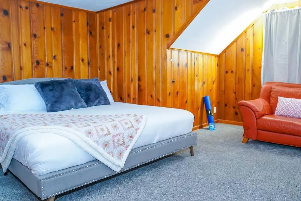 Spacious 4Br Family-Friendly Home, 5 Mins To Dining Columbus Holiday home